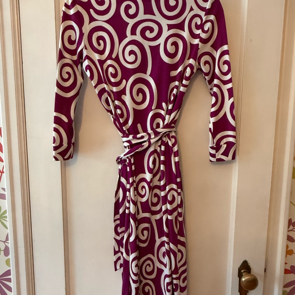 Diane Von Furstenberg Fuchsia and Cream Wrap Dress - Picture 3 of 9